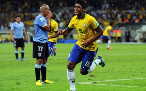 Paulinho về Tottenham, Arsenal mua Sanogo