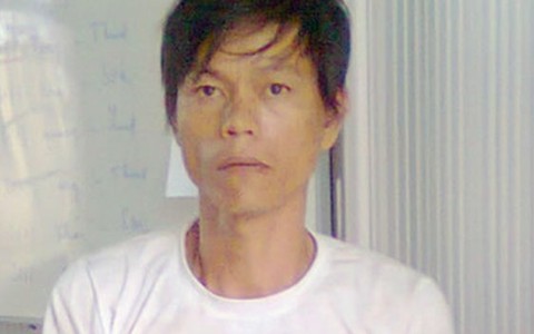 Bắt kẻ giết mẹ dã man, thả thi thể xuống giếng