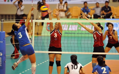 Tuyển nữ VN thua “sốc” trước CLB Giang Tô ở Giải bóng chuyền VTV