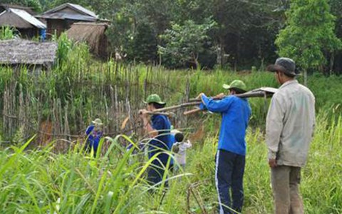 Nợ Lao Mưng một ngày trở lại