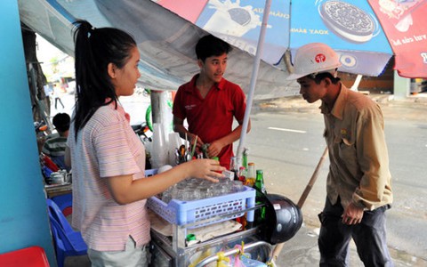 Thả gà ra để đuổi