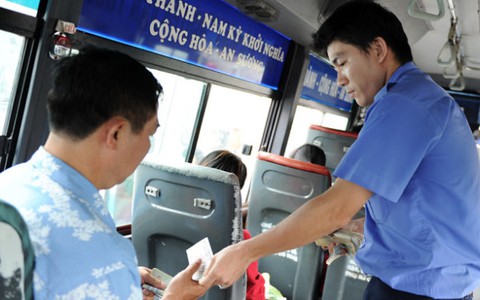 Cần phát hành thẻ đi xe buýt