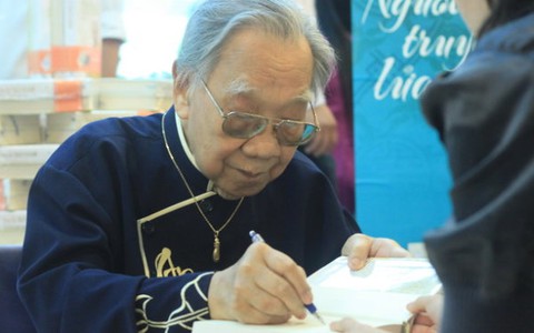 Giáo sư Trần Văn Khê: Tre chưa tàn, măng đã mọc