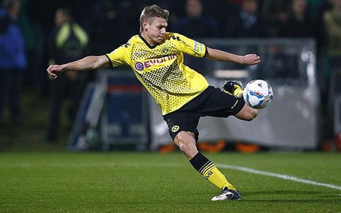 Dortmund mất Piszczek đến năm 2014