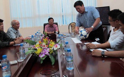 Ông Trần Duy Ly bị khiển trách