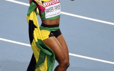 Cô gái cao 1m52 Shelly-Ann Fraser-Pryce giành HCV 100m nữ