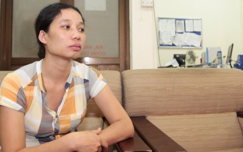 3 cán bộ được khen thưởng kêu cứu cho 1 đồng nghiệp