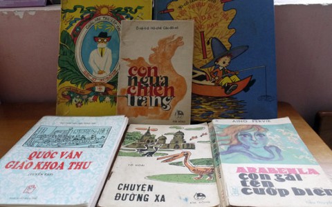 Sách cũ kể rằng