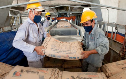 O bế người bán, bỏ quên người mua
