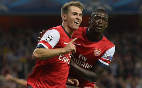 Play-off Champions League: Arsenal và Schalke vào vòng bảng