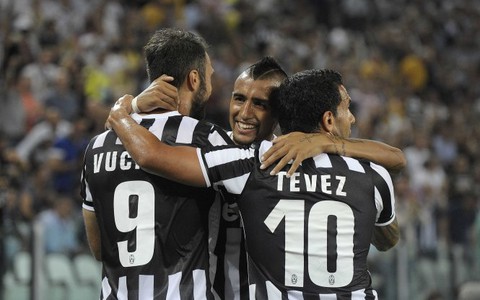 Juventus đại thắng Lazio