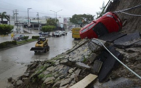 Bão tràn qua Mexico, ít nhất 19 người chết