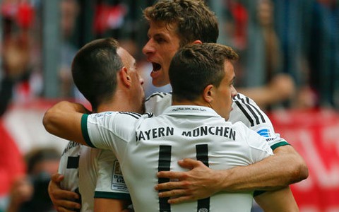 Dortmund và Bayern Munich song hành