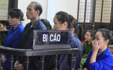 Vụ buôn bán 255 bánh heroin: Trả lại hồ sơ cho Viện kiểm sát