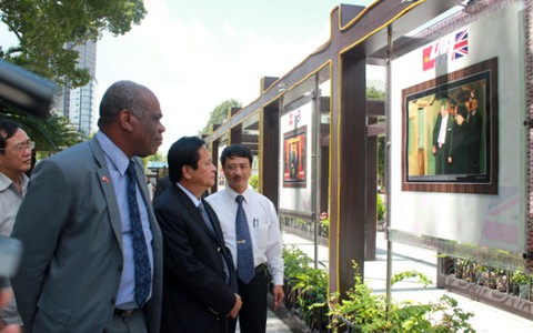 Khai mạc triển lãm ảnh quan hệ Việt - Anh tại TP.HCM