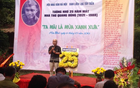 Kỷ niệm nhỏ về một bài thơ lớn