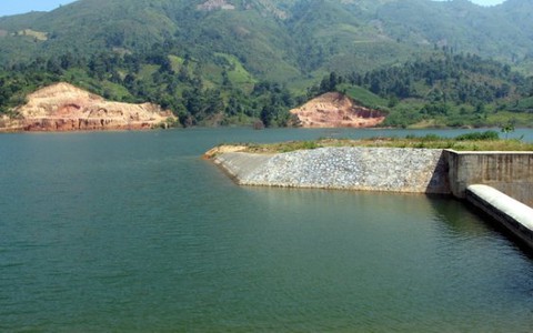 Ruộng Mường Phăng được tưới mát trước ngày Đại tướng đi