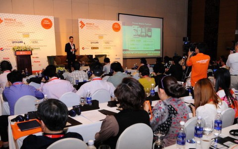 Khai mạc Diễn Đàn Mobile Marketing Toàn Cầu 2013 Việt Nam
