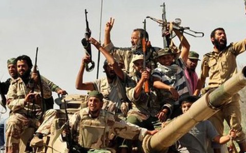 Phiến quân Libya cướp 54 triệu USD của ngân hàng