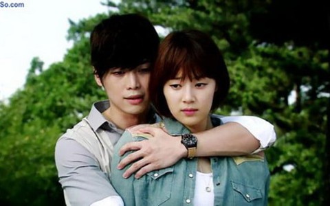 Nữ hoàng tháng 5 trên HTV2