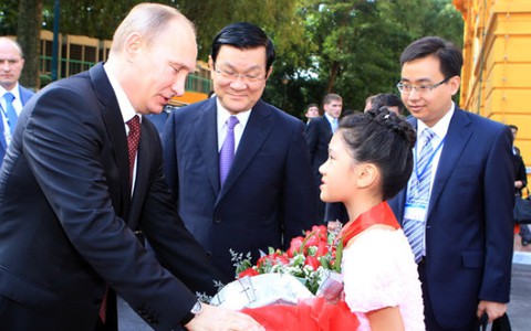 Việt - Nga hợp tác năng lượng, quốc phòng...