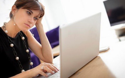 Dấu hiệu bạn đang "chết dần chết mòn" trong công việc