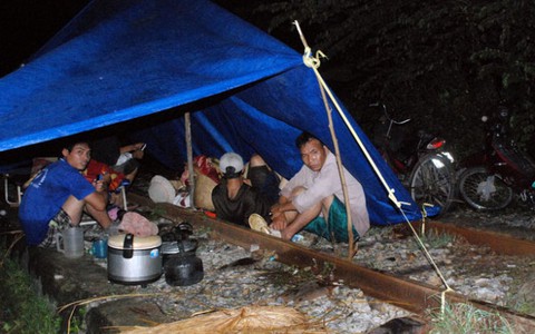 Cứu người trong lũ