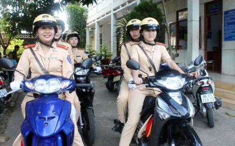 Ra mắt tổ cảnh sát giao thông nữ TP Phan Thiết