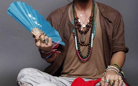 Người giấu mặt loại Nguyễn Hiền
