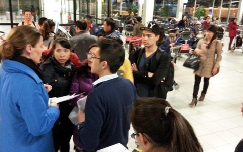 "Delay… đẳng cấp quốc tế": đoàn VN chia 4 nhóm về TP.HCM