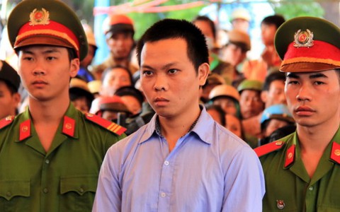 Giảm án cho hung thủ tông ô tô giết hàng xóm