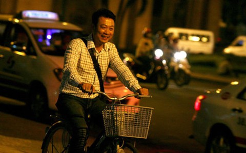 Vân Sơn: "Khán giả đã thương mình qua... băng đĩa lậu"
