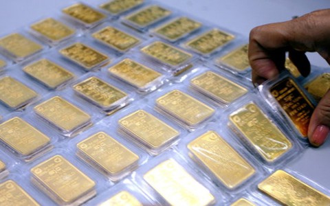 Ngày đầu năm giá vàng bật lên