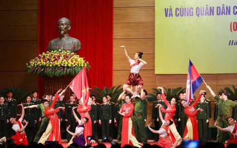 Sự giúp đỡ của Việt Nam với Campuchia nhân đạo và đúng đắn
