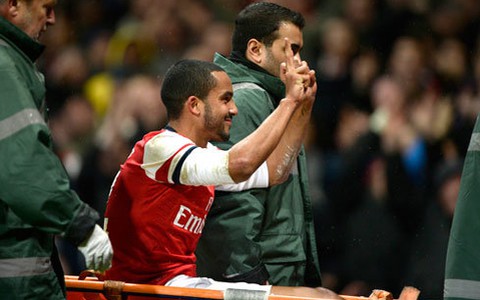 Wenger: "Hành động của Walcott là vô hại"