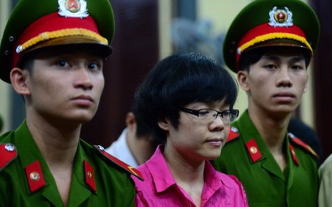 "Siêu lừa" Huyền Như đối diện án tù chung thân
