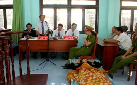 Bị cáo "kỳ án" trộm dê múa hát rồi ngủ thiếp giữa tòa