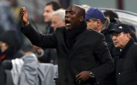 Balotelli giúp Seedorf có khởi đầu thắng lợi