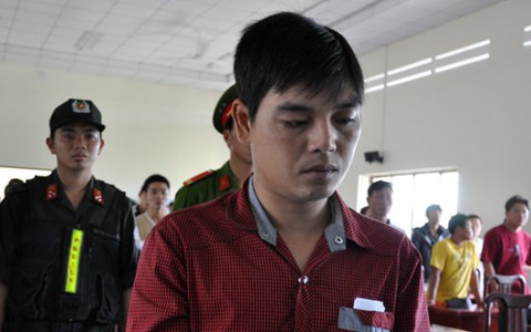 Tài xế gây tai nạn làm chết 6 người, lãnh 12 năm tù