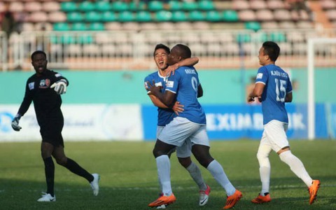 Timothy lập hat-trick, HAGL thắng trận đầu tiên