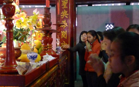Đừng đổ hết lỗi cho người dân