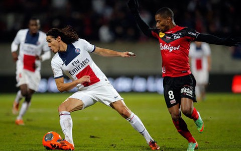 Cavani vắng mặt ở trận gặp Bayer Leverkusen