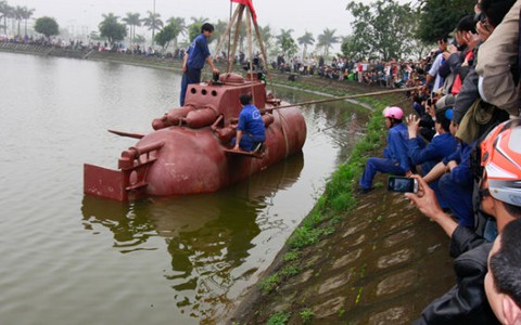 Chạy nổi thành công tàu ngầm Trường Sa