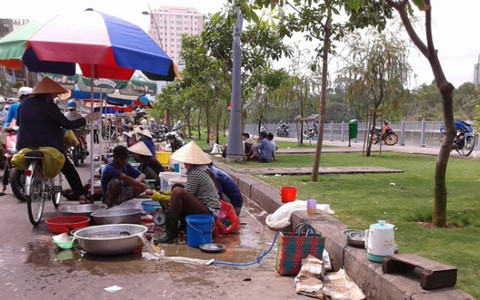 Biến công viên thành chợ cá
