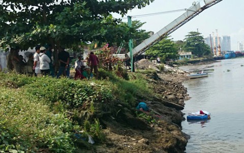 Tìm thấy thi thể bé trai trong vụ chìm tàu