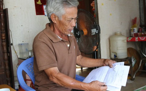 Hơn 60 năm không giấy tờ tùy thân