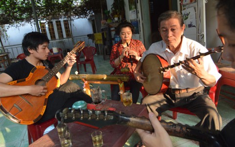 Tâm thành khơi lên tâm tấu