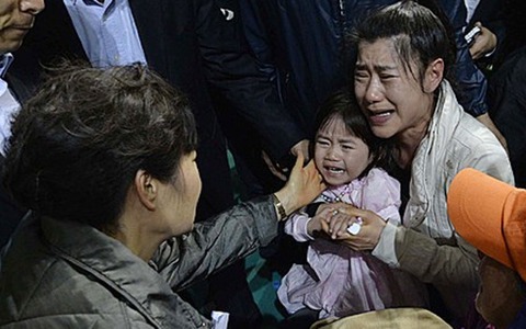 Tìm thấy thi thể con trai cô dâu người Việt trên phà Sewol