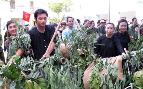 Vũ hội "Âm vang Điện Biên"