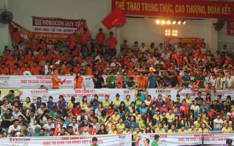 Robocon VN 2014: Cuộc đua đến ngôi vô địch hấp dẫn